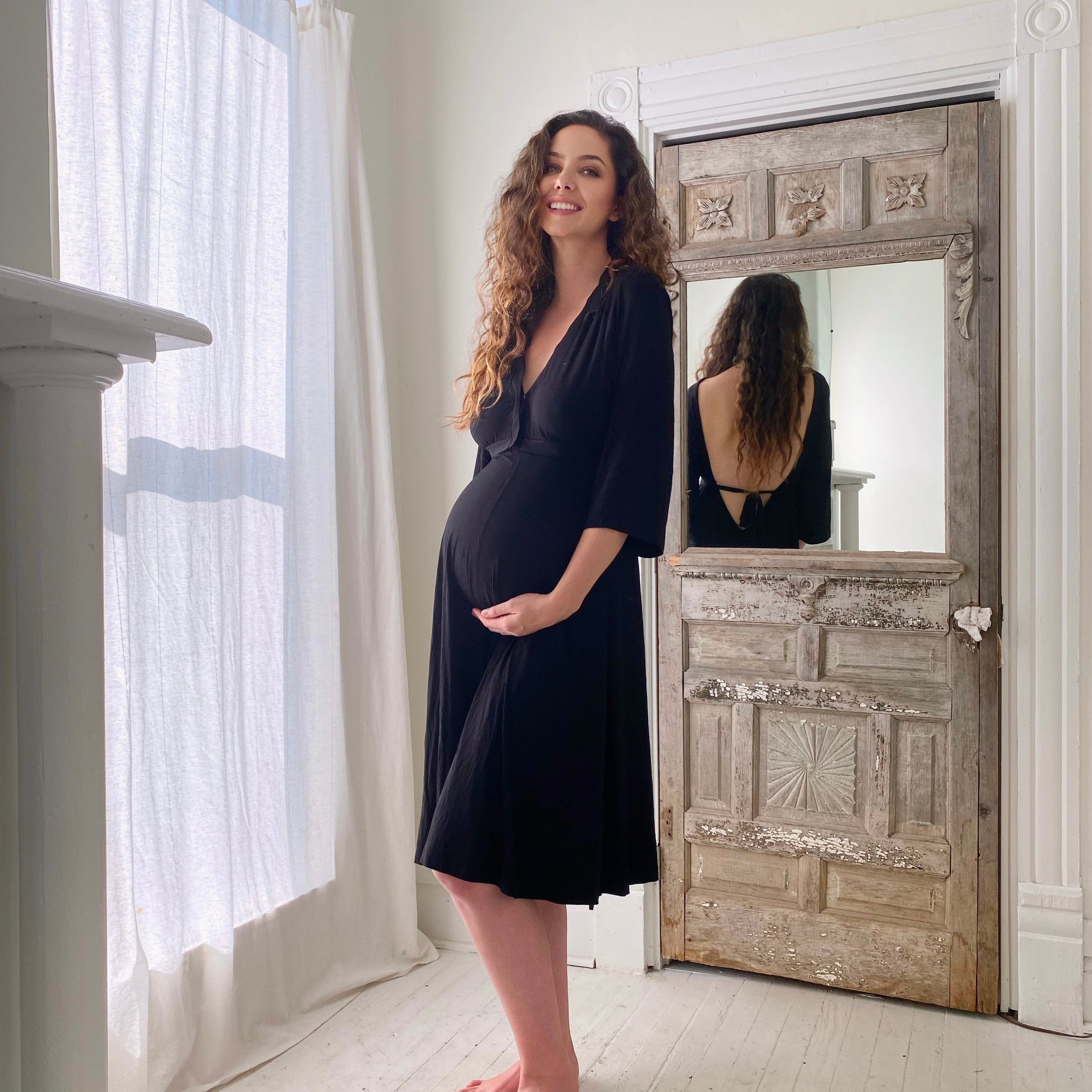 Lila Labor & Postpartum Gown in Black