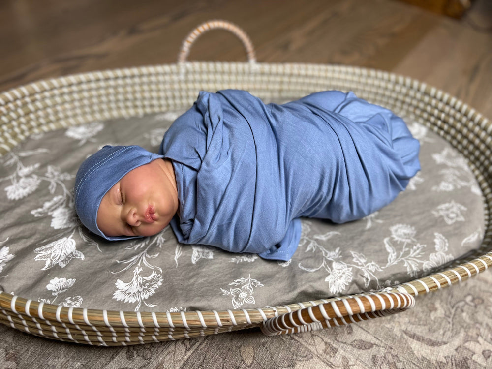 Baby swaddle with hat in periwinkle blue#color_periwinkle